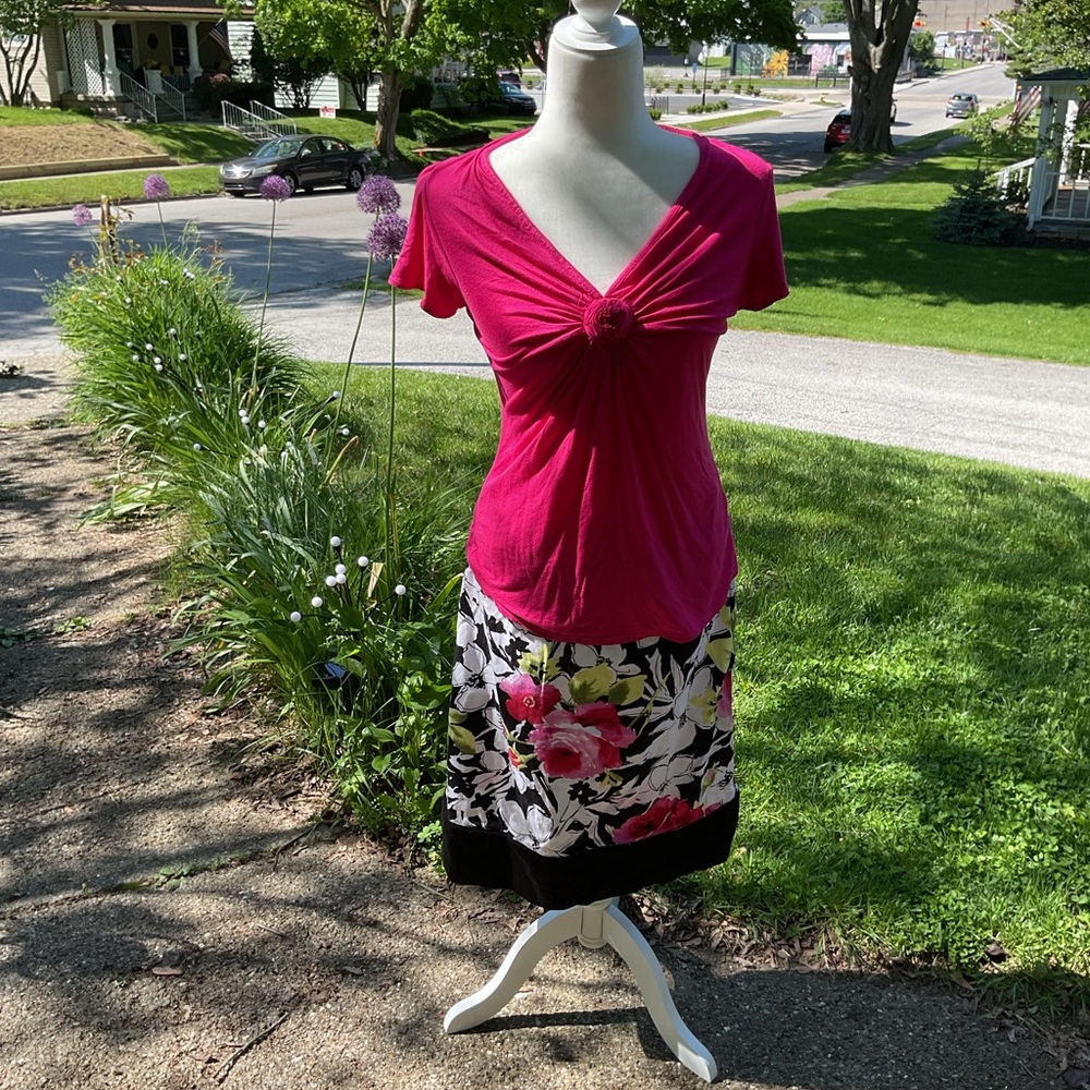 Fuchsia short sleeved top